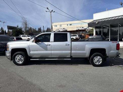 Used 2018 Chevrolet Silverado 3500 LT image 3