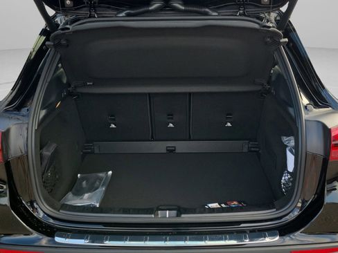 New 2026 Mercedes-Benz GLA 35 AMG 4MATIC image 32