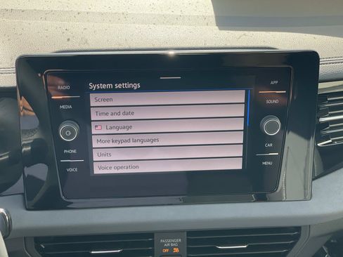 New 2026 Volkswagen Jetta SE FWD image 12