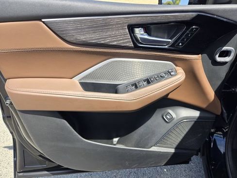 Used 2024 Acura MDX SH-AWD w/ Advance Package image 19