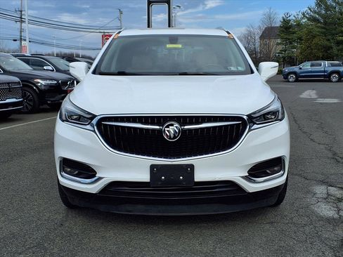 Used 2019 Buick Enclave Essence image 9