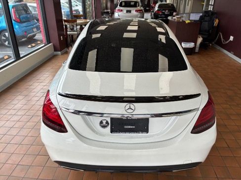 Used 2019 Mercedes-Benz C 300 4MATIC Sedan image 12