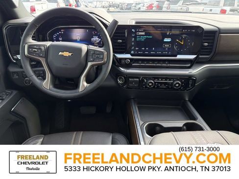 Used 2024 Chevrolet Silverado 2500 High Country w/ High Country Premium Package image 19