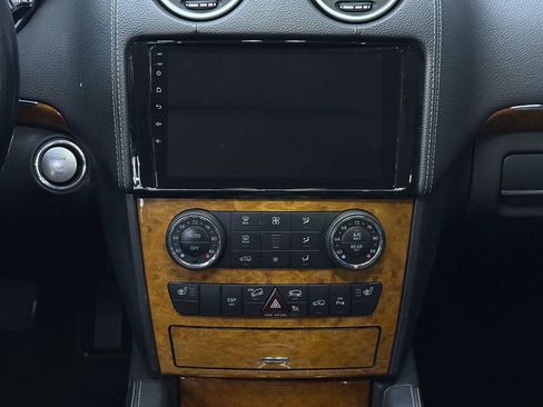 Used 2009 Mercedes-Benz GL 450 4MATIC image 24