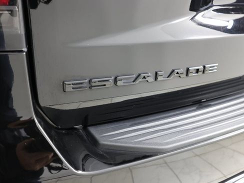 Used 2024 Cadillac Escalade Sport w/ LPO, ONYX Package image 47