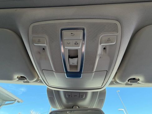 Used 2017 Mercedes-Benz GLE 350 4MATIC w/ Premium 2 Package image 34