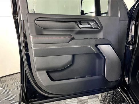 Used 2025 GMC Sierra 2500 AT4X w/ AT4X AEV Edition AWD/4WD image 21