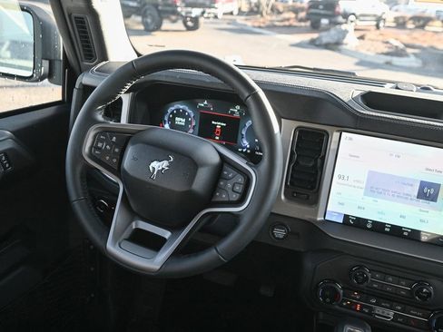 New 2025 Ford Bronco Outer Banks image 22