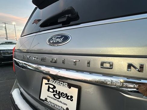 Used 2024 Ford Expedition Max Limited image 36