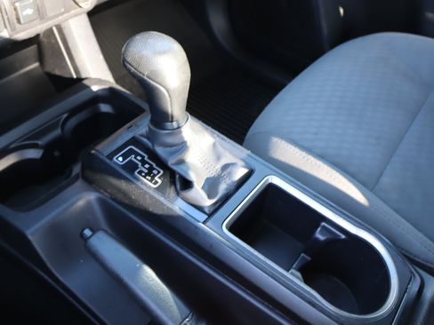 Used 2022 Toyota Tacoma SR RWD image 30