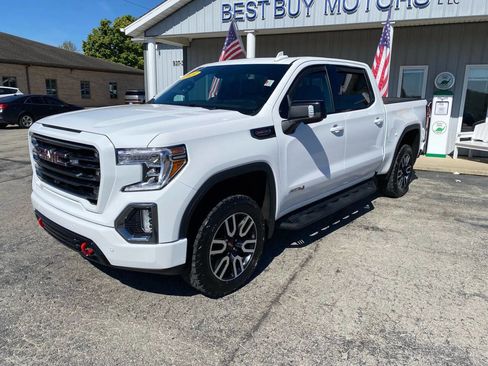 Used 2021 GMC Sierra 1500 AT4 w/ AT4 Premium Package image 3