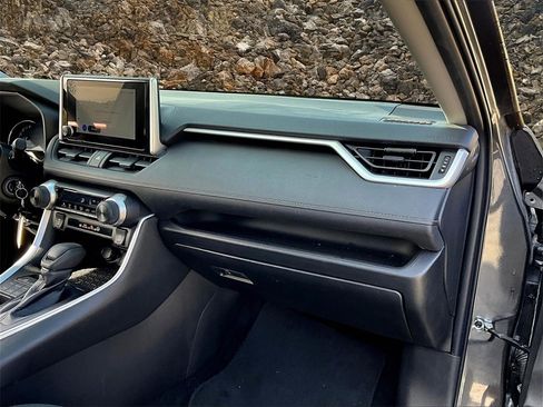 Used 2023 Toyota RAV4 LE image 15