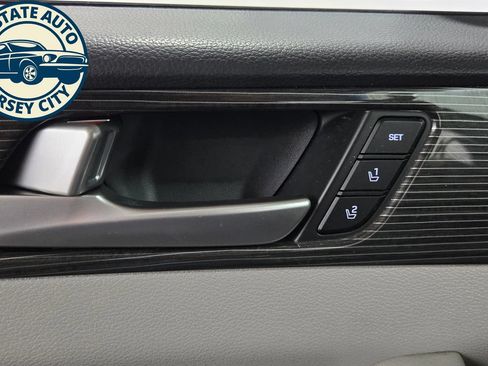 Used 2019 Hyundai Sonata Limited FWD image 23