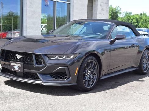 Used 2024 Ford Mustang GT Premium w/ GT Performance Package RWD image 18