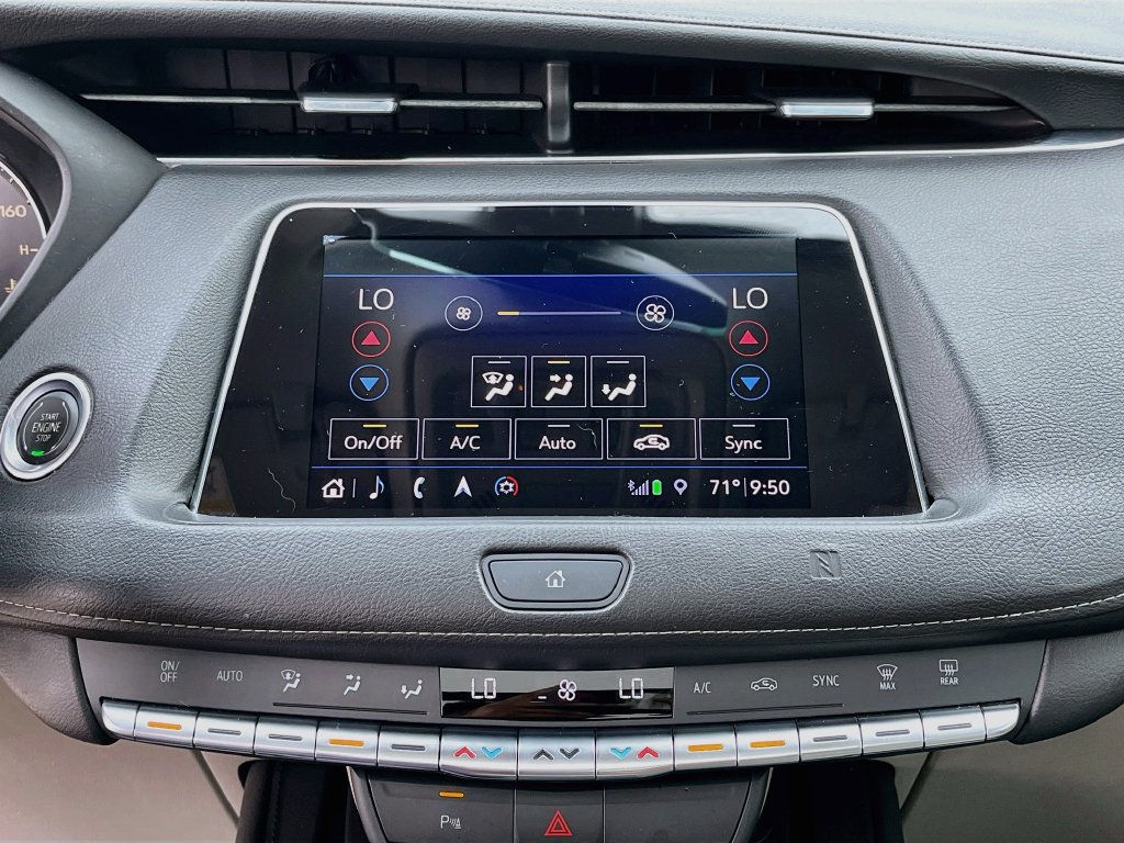 Used 2019 Cadillac XT4 Luxury FWD image 26