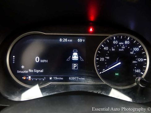 Used 2020 Nissan Versa SV FWD image 16