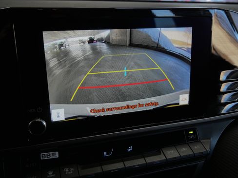 Certified 2025 Toyota Camry SE image 32