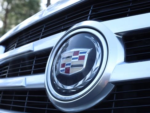 Used 2015 Cadillac Escalade Premium image 22