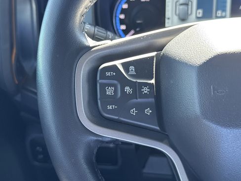 Used 2024 Ford Bronco Badlands image 14