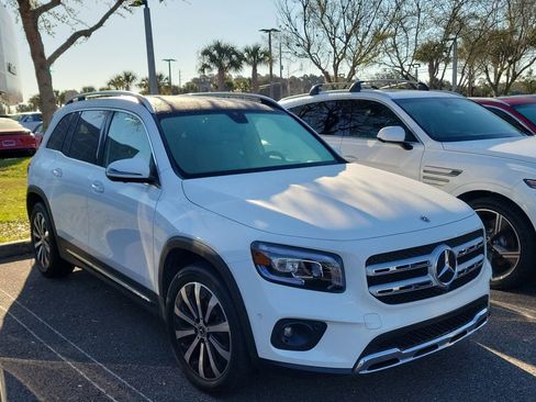 Used 2022 Mercedes-Benz GLB 250 4MATIC image 5