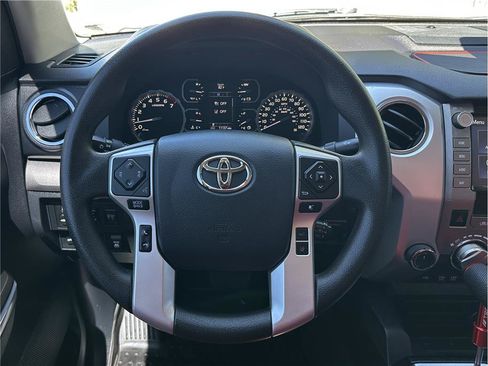 Used 2020 Toyota Tundra SR5 w/ SR5 Upgrade Package AWD/4WD image 21