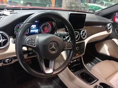 Used 2016 Mercedes-Benz GLA 250 4MATIC image 3
