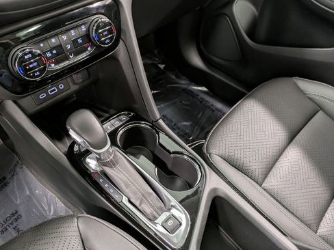 Used 2022 Buick Encore GX Essence w/ Advanced Technology Package FWD image 15