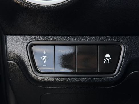 Used 2024 Kia Forte LXS FWD image 20