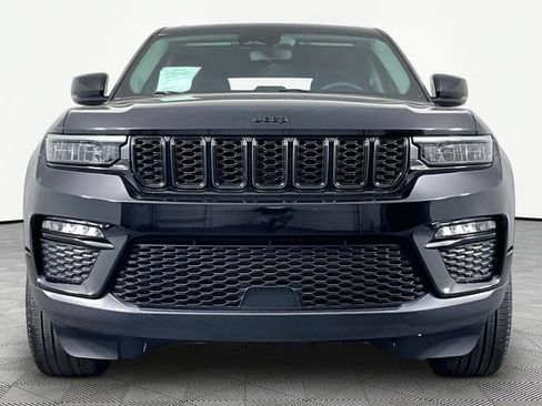 Used 2023 Jeep Grand Cherokee Limited w/ Black Appearance Package AWD/4WD image 2