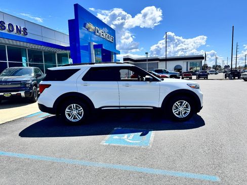 Used 2020 Ford Explorer XLT AWD/4WD image 8