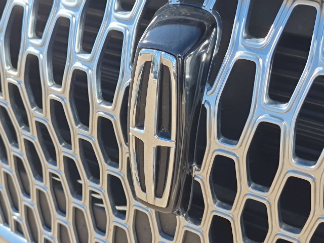 Used 2024 Lincoln Corsair AWD image 9