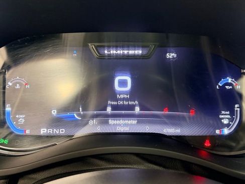 Used 2024 RAM 2500 Limited image 12