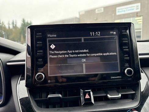 Used 2022 Toyota Corolla Cross XLE image 24