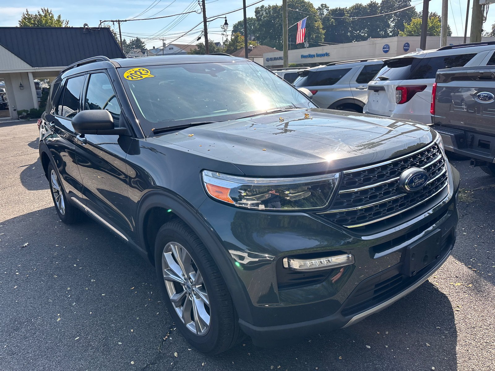 Used 2023 Ford Explorer XLT w/ Equipment Group 202A AWD/4WD image 1