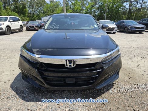 Used 2019 Honda Accord Touring image 3