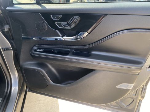 Used 2023 Lincoln Corsair FWD image 13