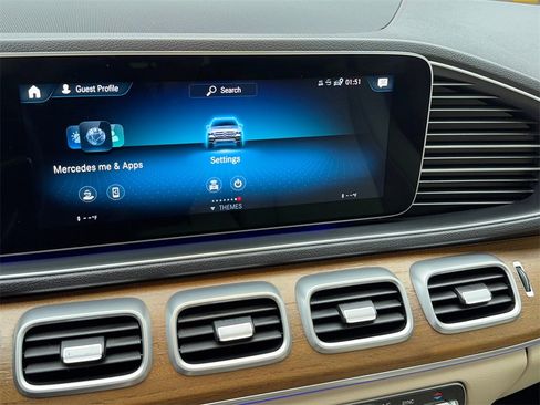 Used 2022 Mercedes-Benz GLE 350 4MATIC w/ AMG Line Exterior image 30