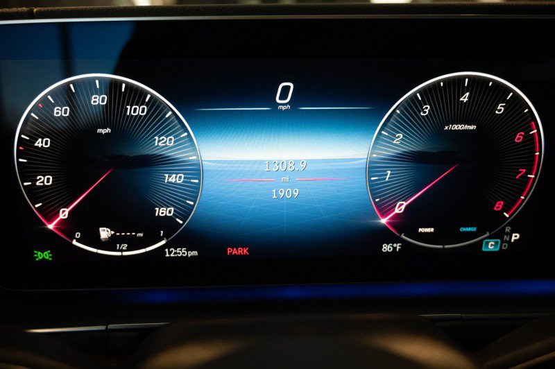 Certified 2026 Mercedes-Benz GLS 450 4MATIC image 8