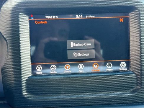 Used 2022 Jeep Wrangler Willys image 15