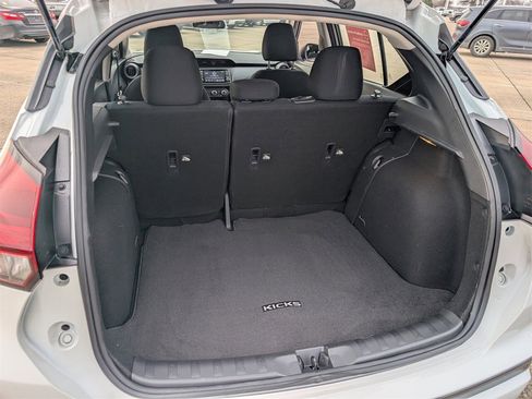 Certified 2025 Nissan Kicks Play S image 27