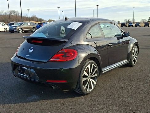 Used 2013 Volkswagen Beetle 2.0T image 9