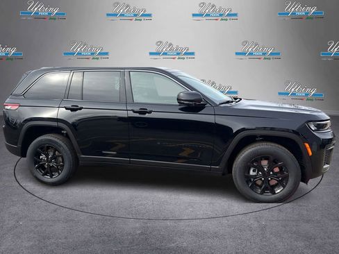 New 2026 Jeep Grand Cherokee Laredo image 2
