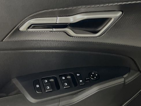 Used 2023 Kia Sportage LX image 17