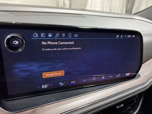 Used 2025 Chevrolet Tahoe LT image 35