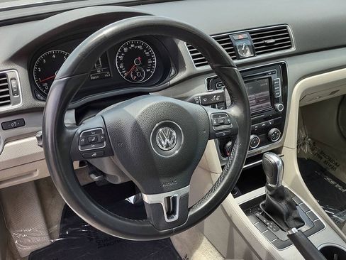 Used 2014 Volkswagen Passat 1.8T SE FWD image 14