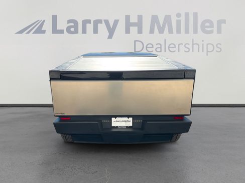 Used 2024 Tesla Cybertruck Cyberbeast image 4