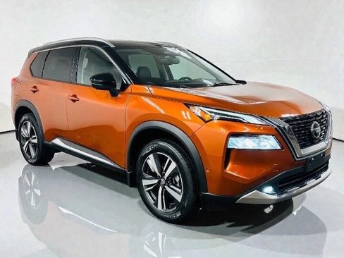 Used 2021 Nissan Rogue Platinum AWD/4WD image 2