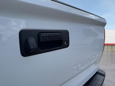 Used 2018 Toyota Tundra SR5 w/ SR5 Upgrade Package image 16