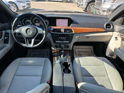 Used 2012 Mercedes-Benz C 250 Sedan image 19