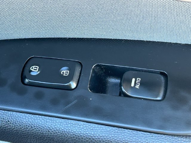 Used 2016 Kia Soul + FWD image 31